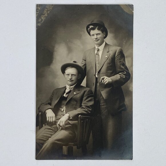 c1910 RPPC 2 Young Men Suits Fedora Bowler Hats Studio Real Photo Postcard CyKo - Picture 2 of 3